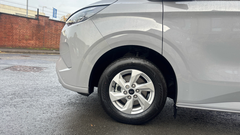 Ford Transit Custom E-320 L1 Rwd 100kW 65kWh H1 Van Limited Auto